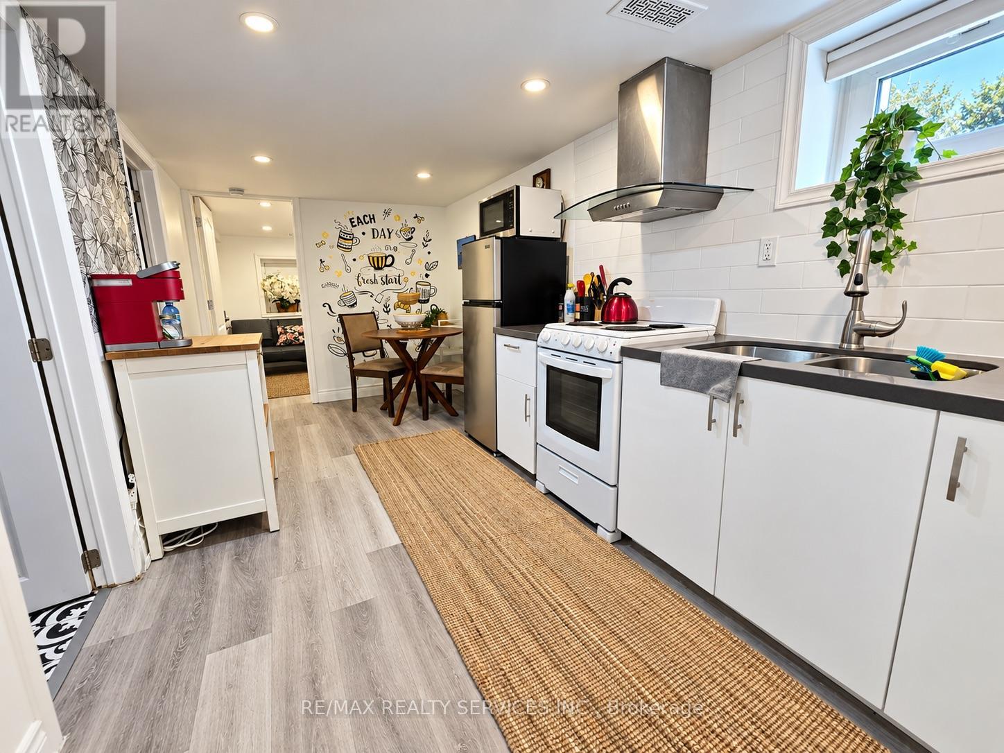 21 Mcintosh Avenue Property Photo 30
