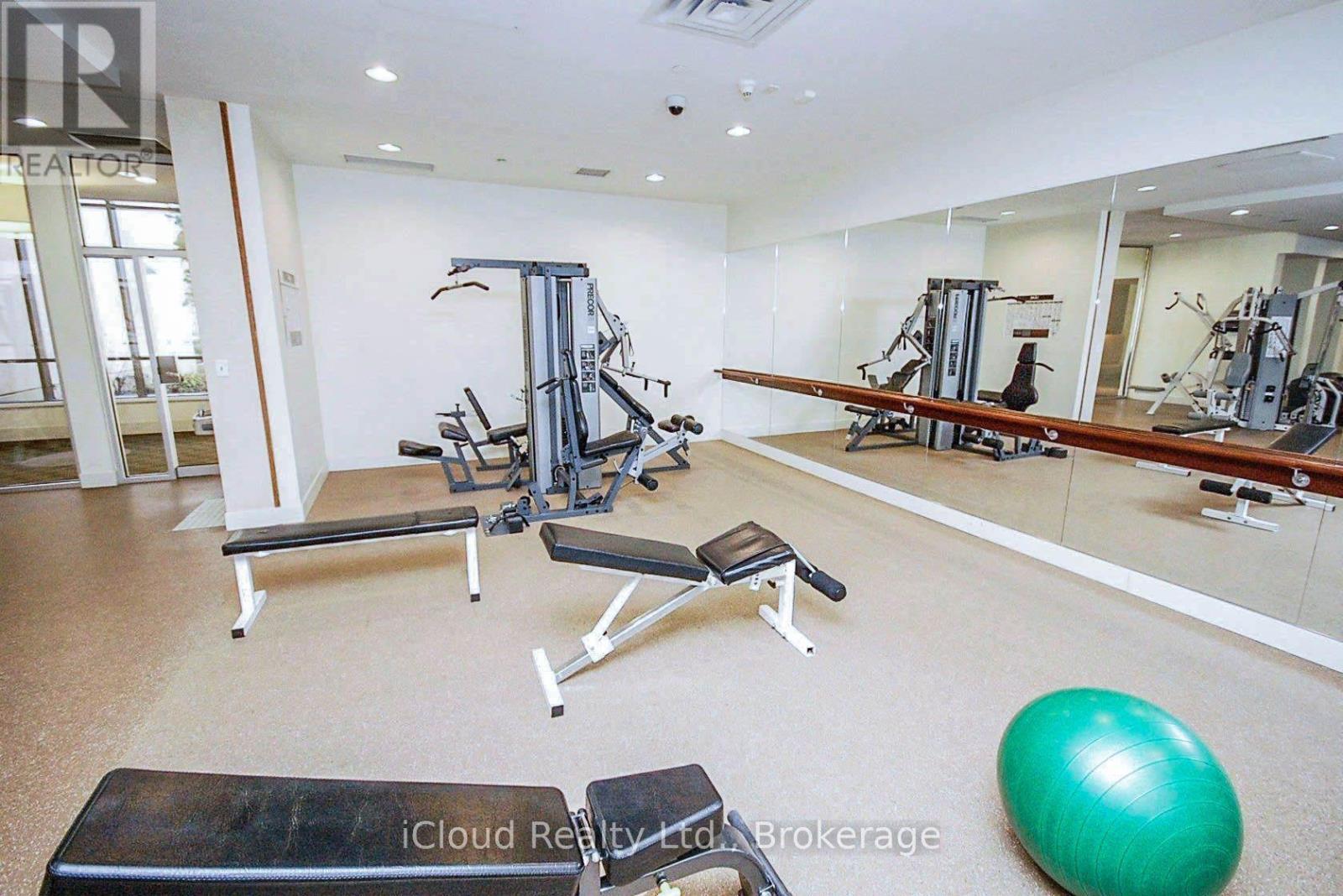 2521 - 3888 Duke Of York Boulevard Property Photo 12