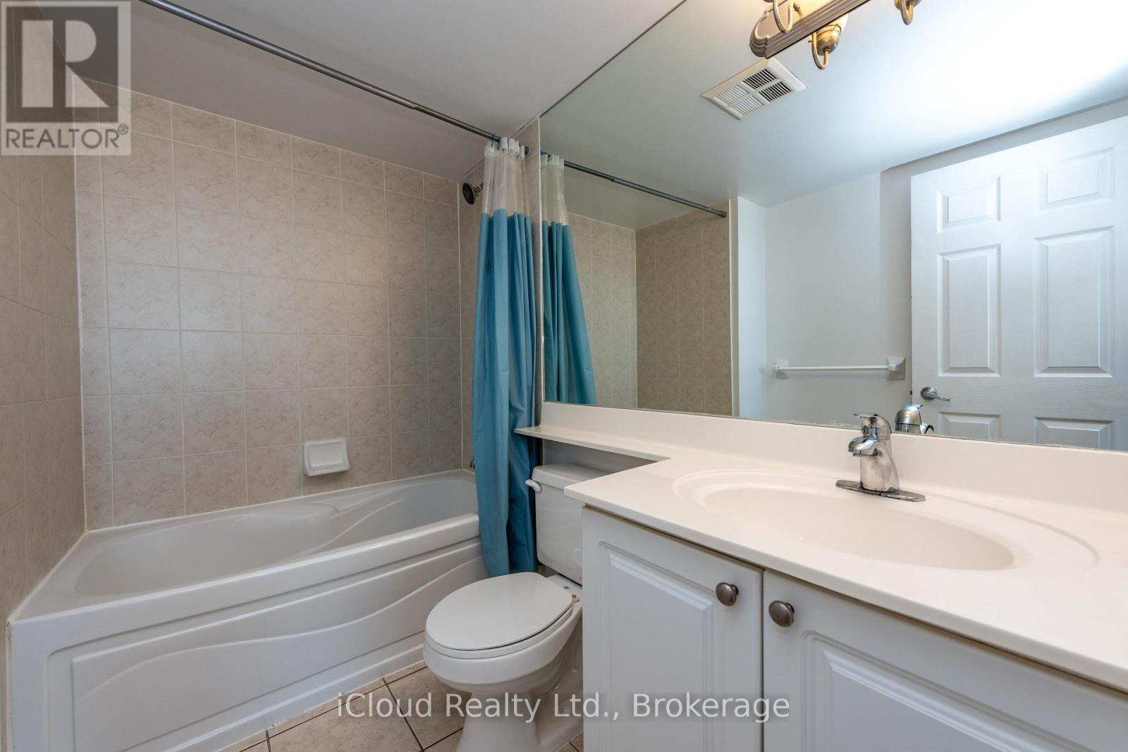 2521 - 3888 Duke Of York Boulevard Property Photo 20