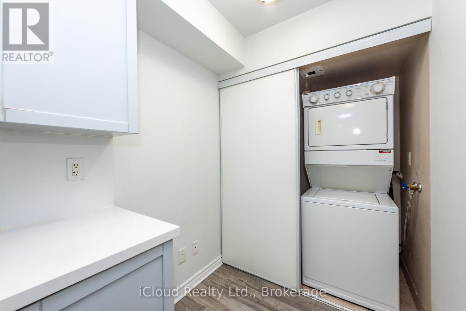 2521 - 3888 Duke Of York Boulevard Property Photo 36