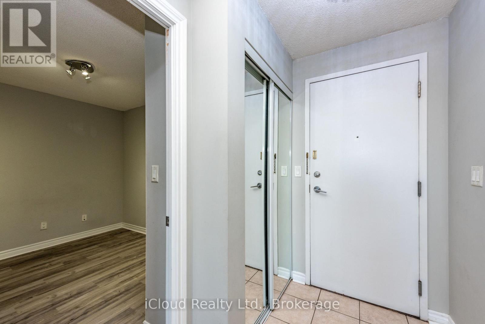 2521 - 3888 Duke Of York Boulevard Property Photo 42