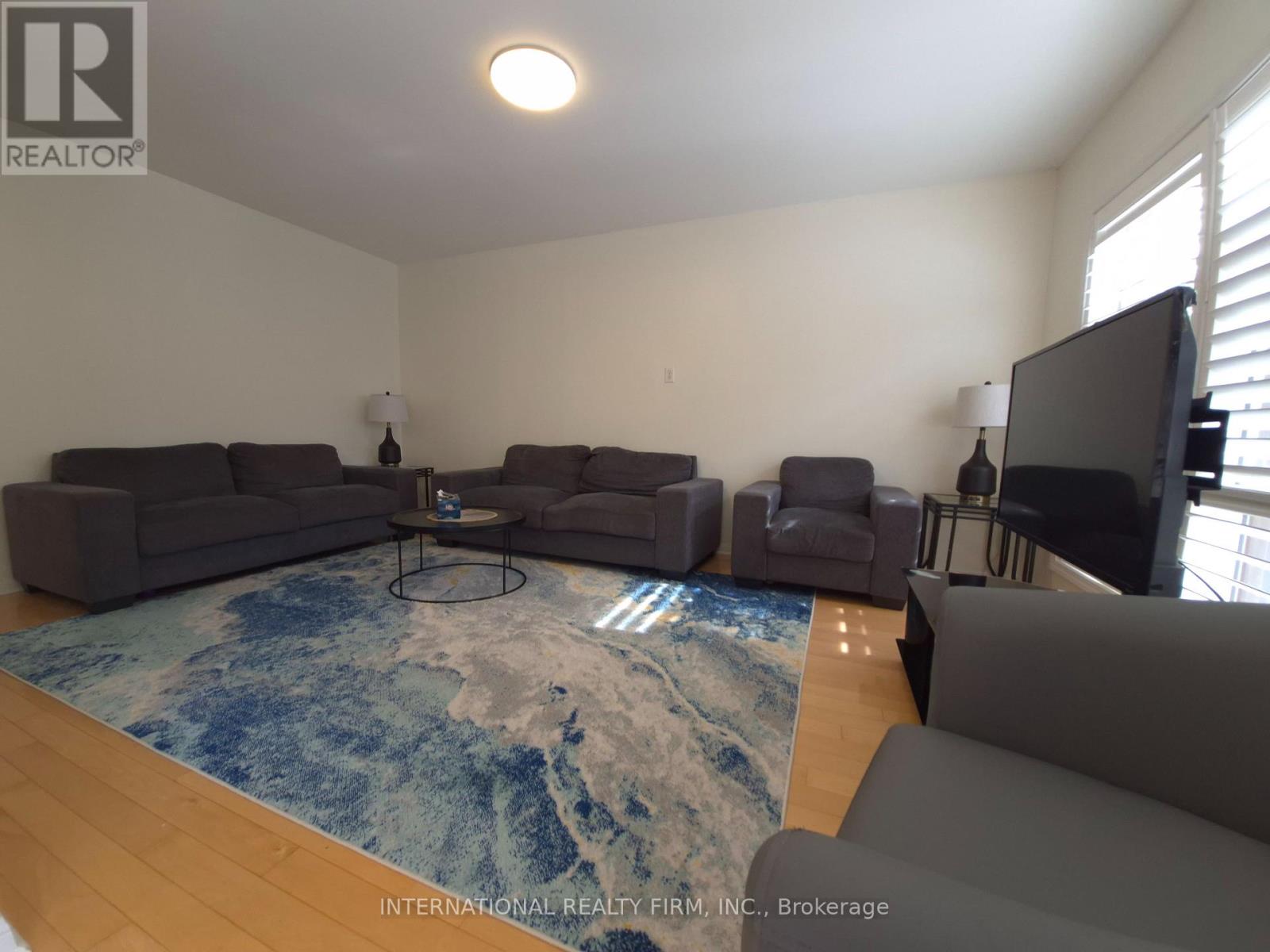 2588 Valleyridge Drive Property Photo 7