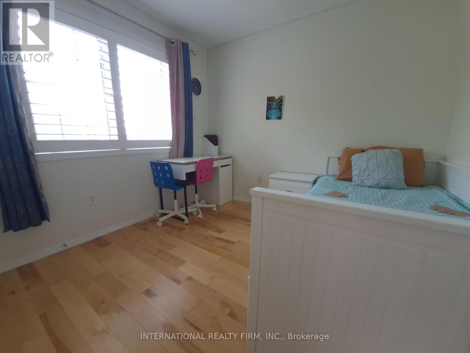 2588 Valleyridge Drive Property Photo 13