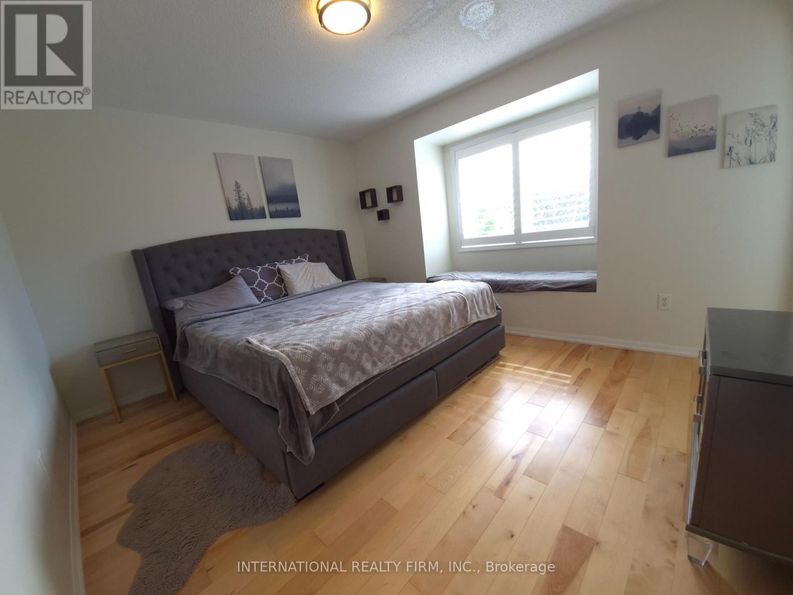 2588 Valleyridge Drive Property Photo 16