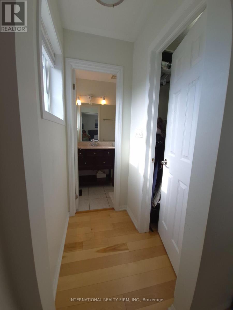 2588 Valleyridge Drive Property Photo 17