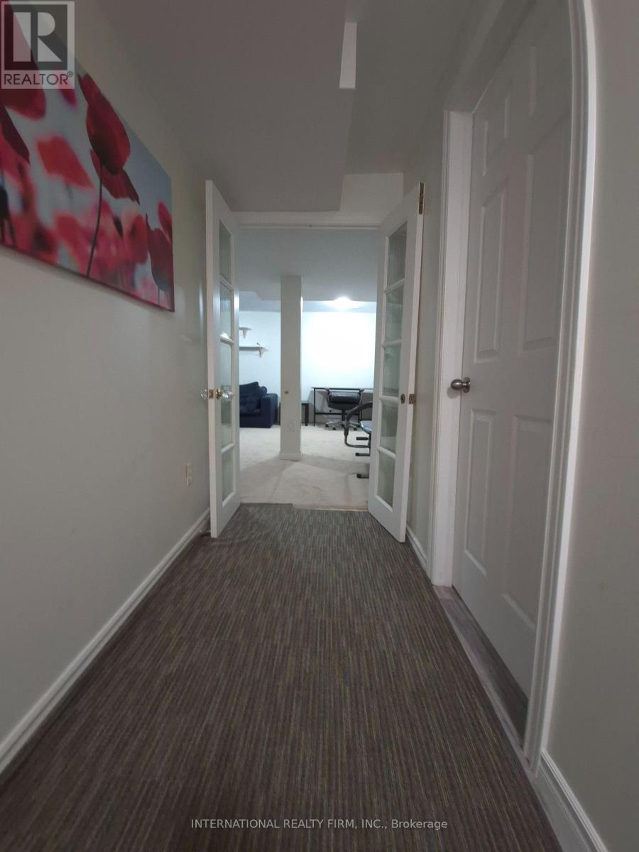 2588 Valleyridge Drive Property Photo 24