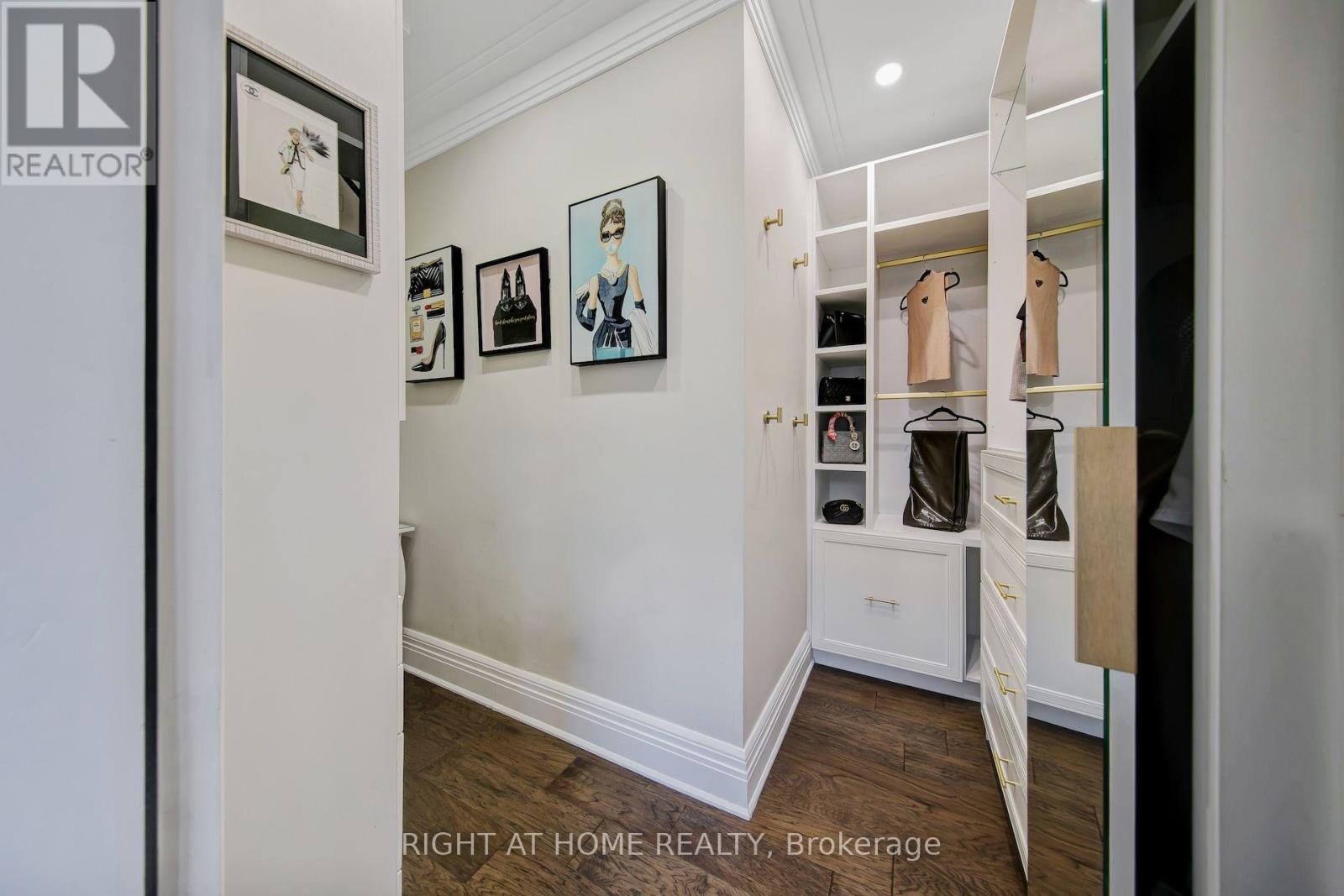 1017 Lorne Park Road Property Photo 26