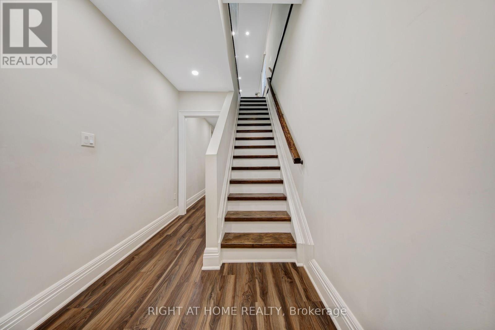 1017 Lorne Park Road Property Photo 36