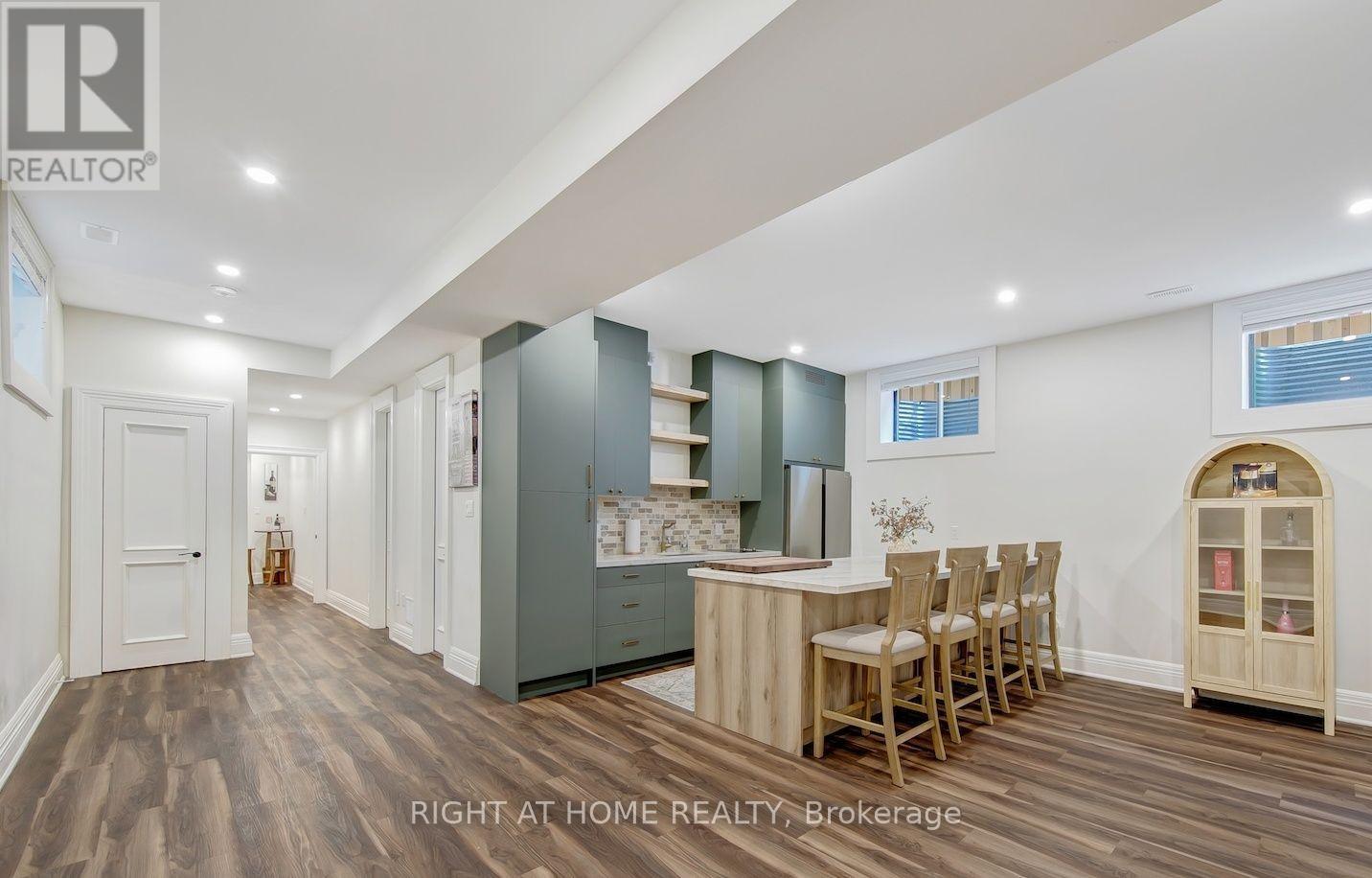 1017 Lorne Park Road Property Photo 37