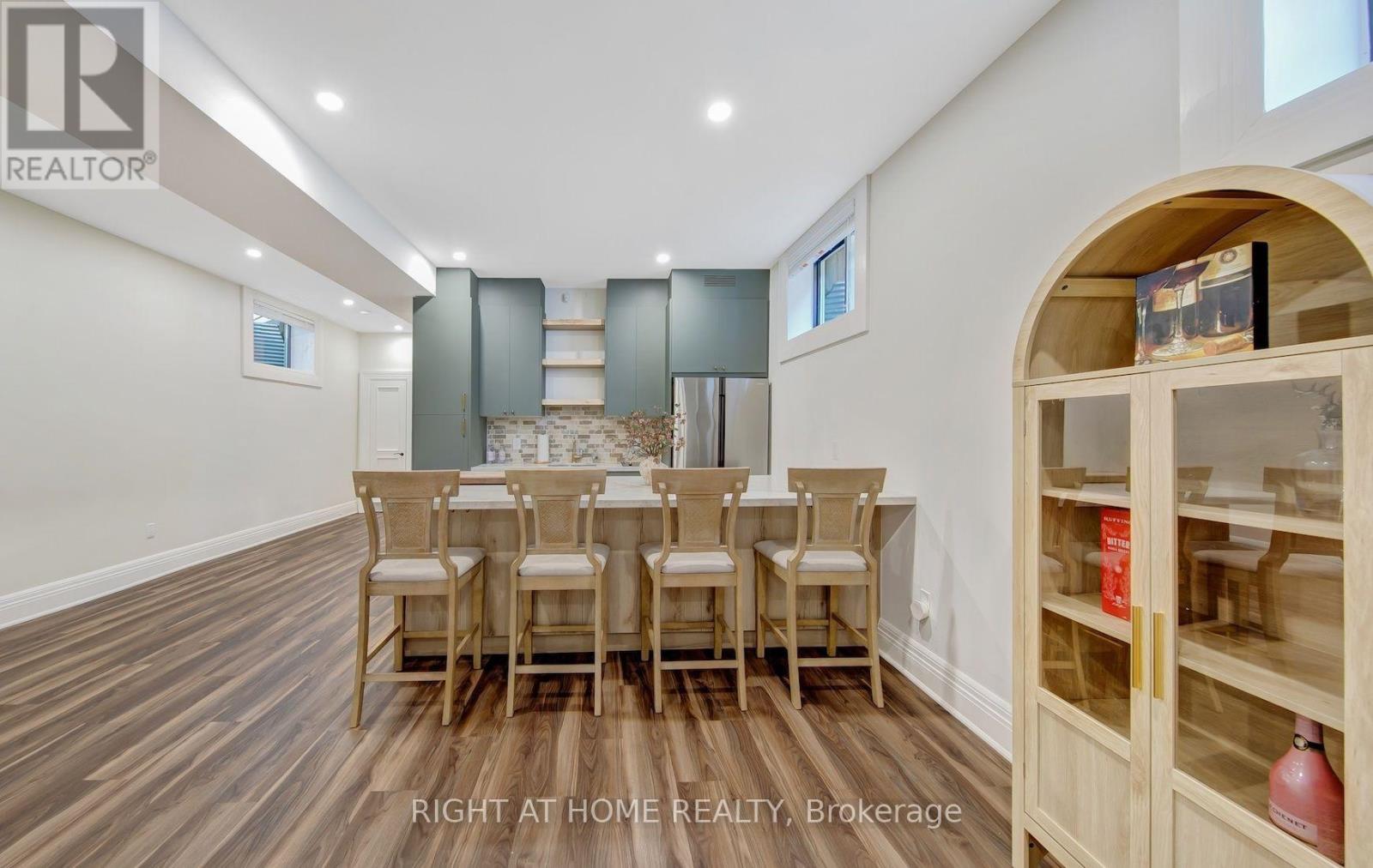 1017 Lorne Park Road Property Photo 41