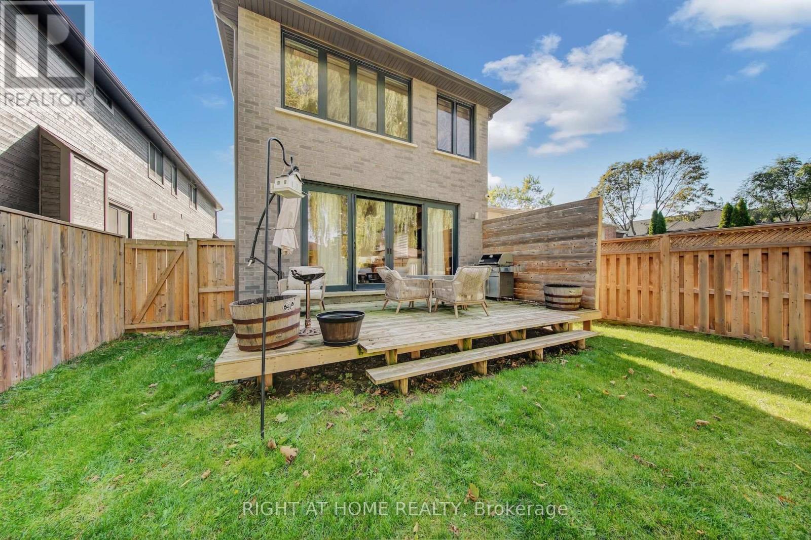 1017 Lorne Park Road Property Photo 47