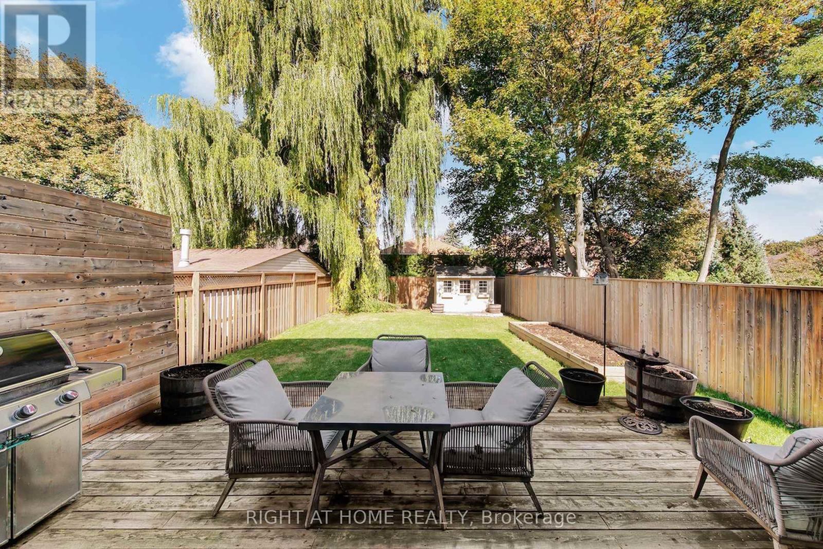 1017 Lorne Park Road Property Photo 49