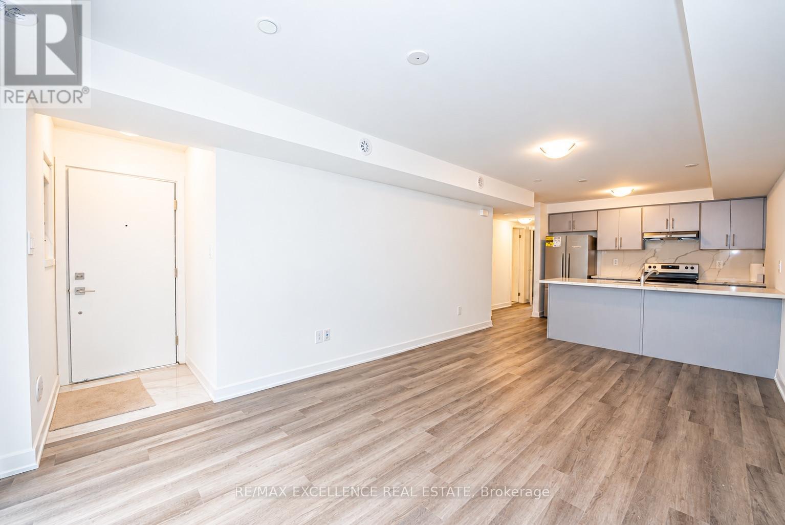 10 - 55 Romilly Avenue Property Photo 10