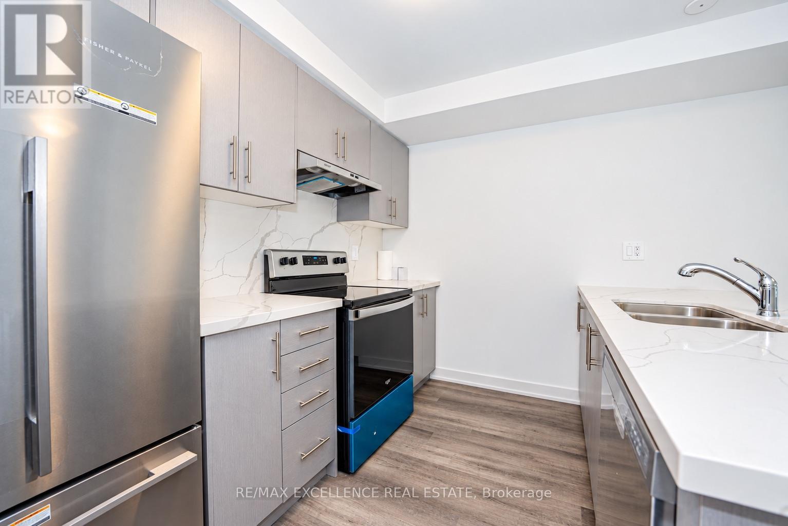 10 - 55 Romilly Avenue Property Photo 23