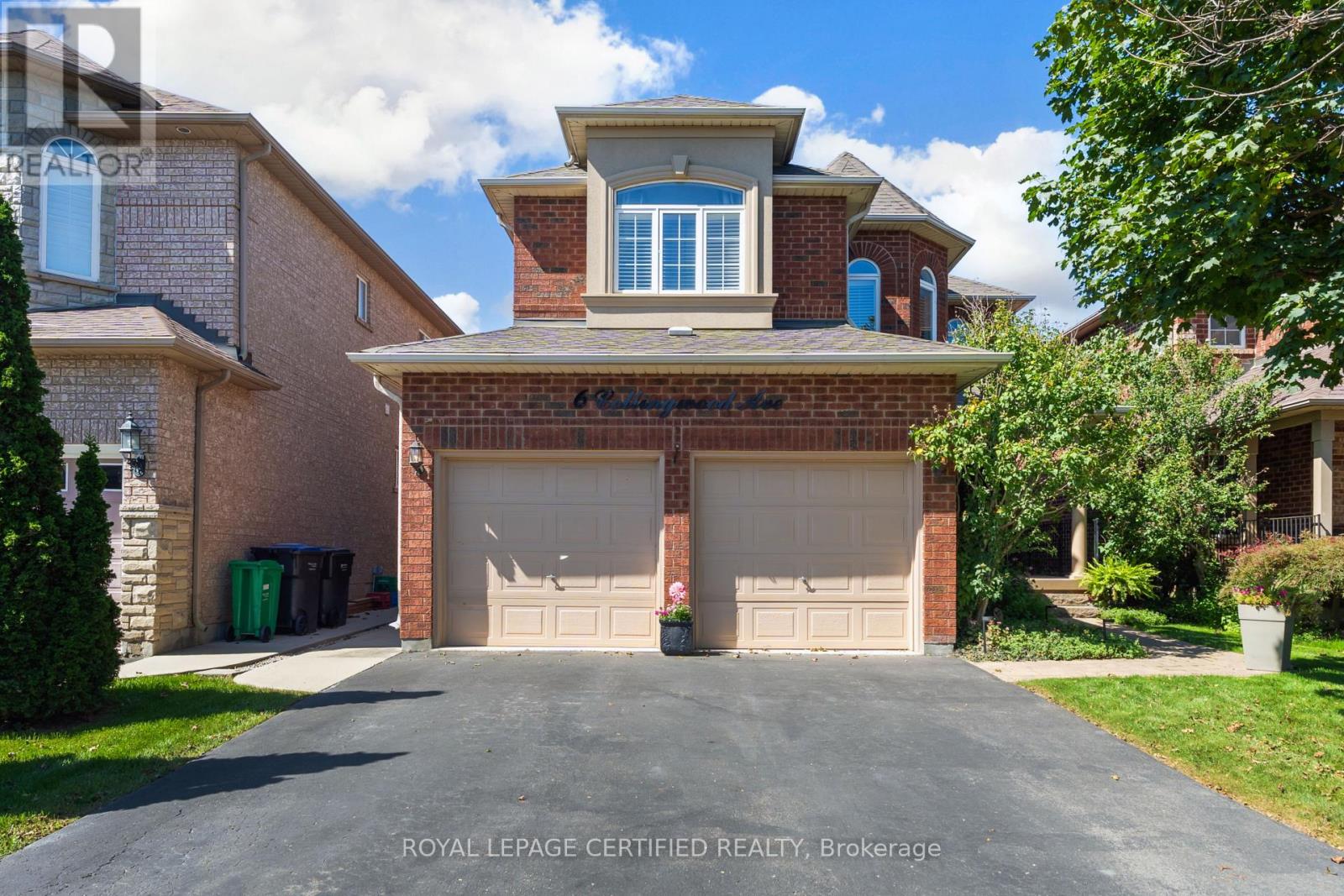 6 COLLINGWOOD AVENUE