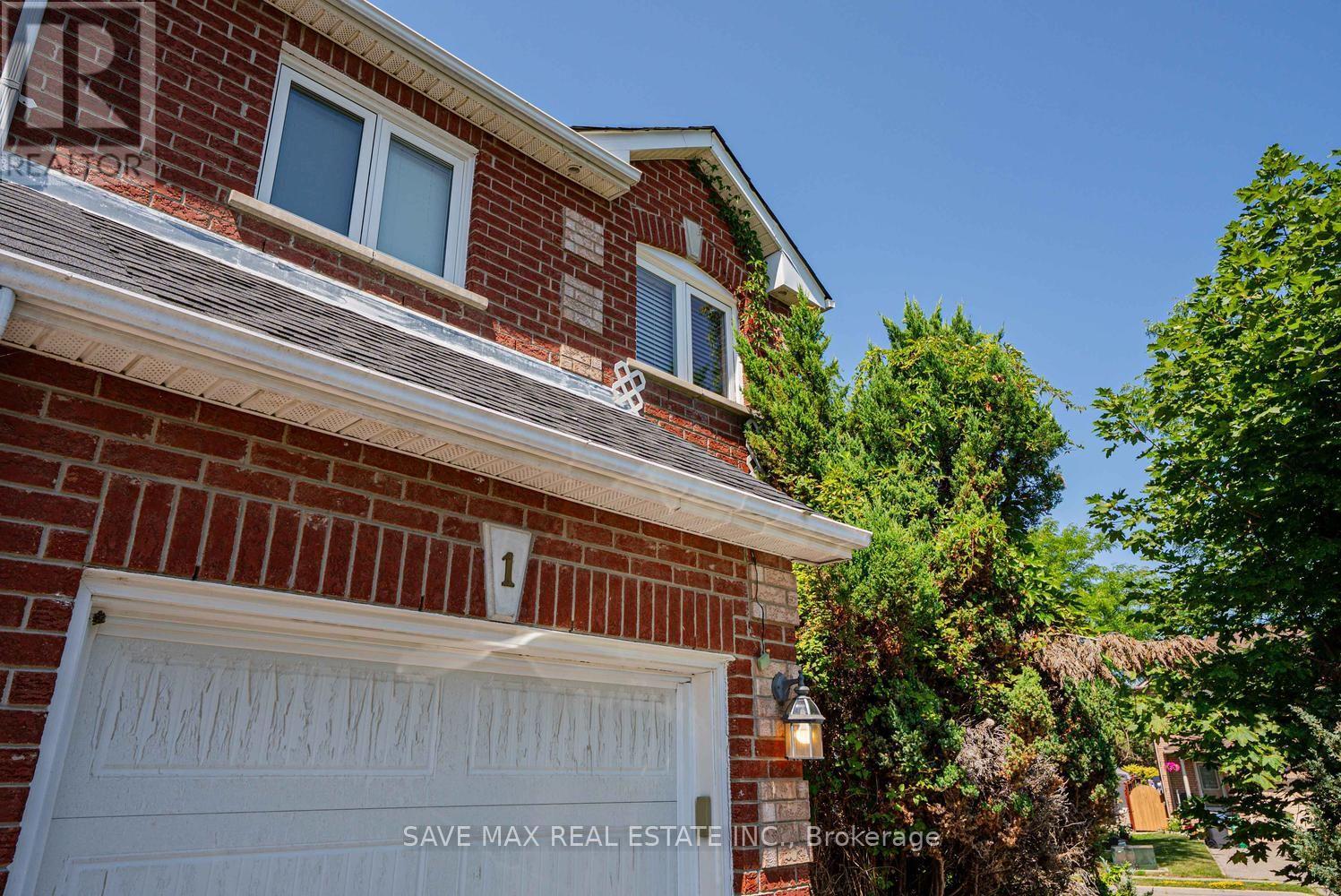 1 Kitto Court Property Photo 3