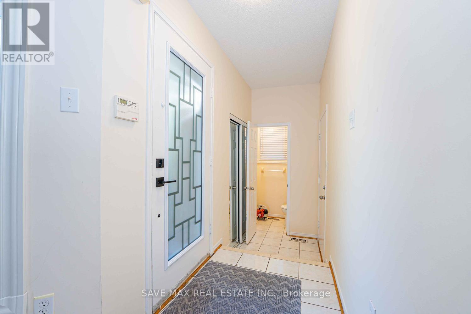 1 Kitto Court Property Photo 6