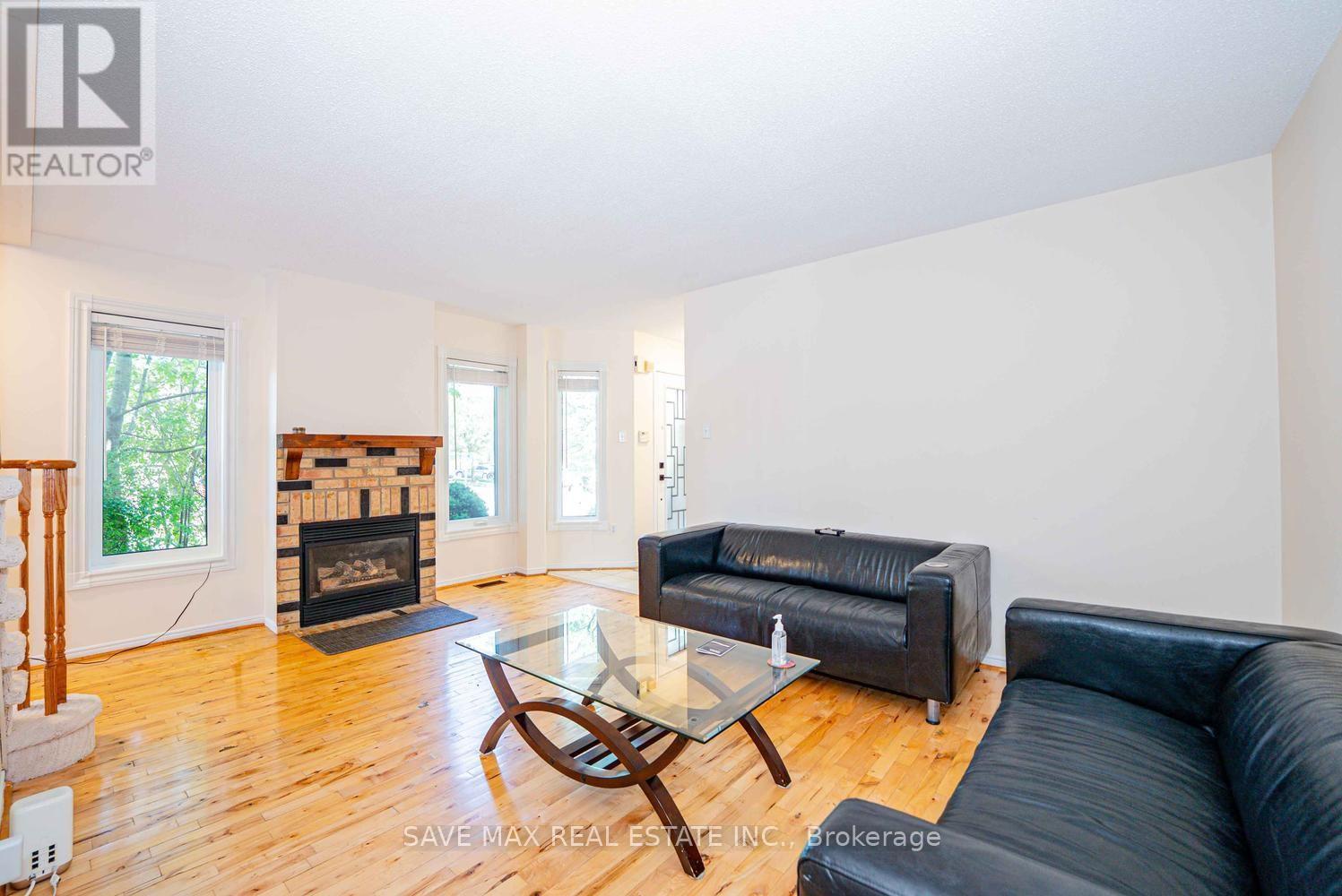 1 Kitto Court Property Photo 9