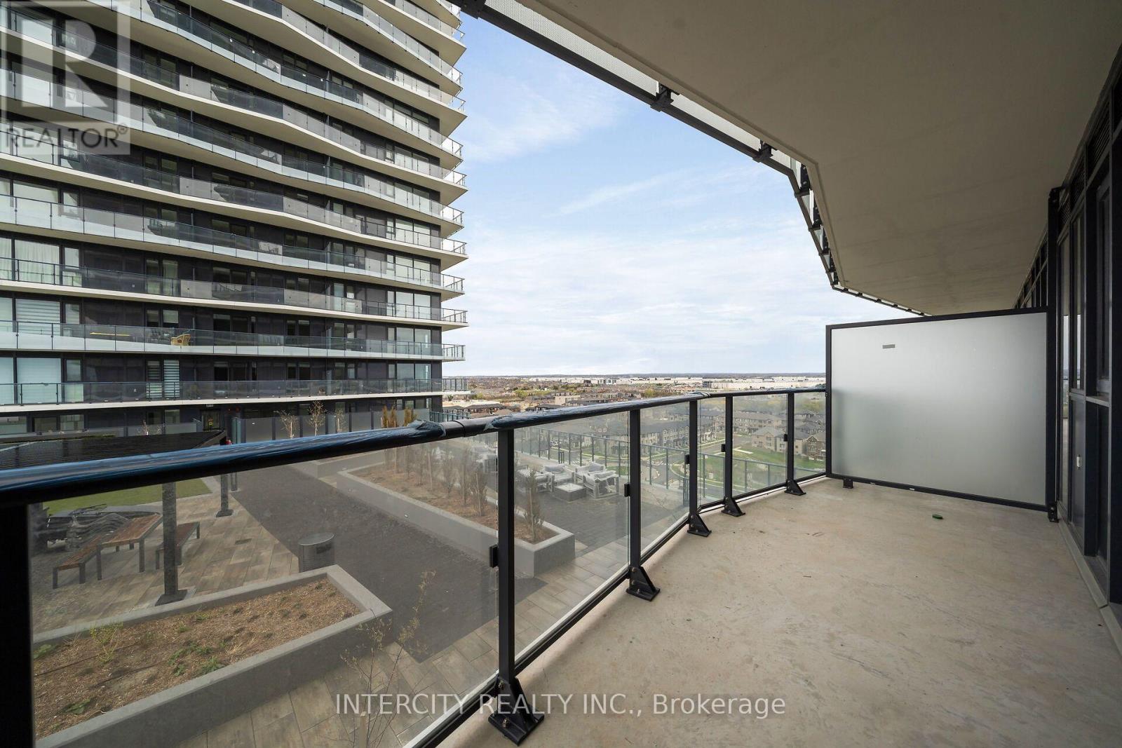 1108 - 15 Skyridge Drive E Property Photo 16