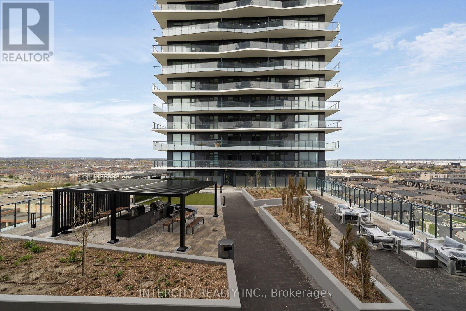 1108 - 15 Skyridge Drive E Property Photo 17
