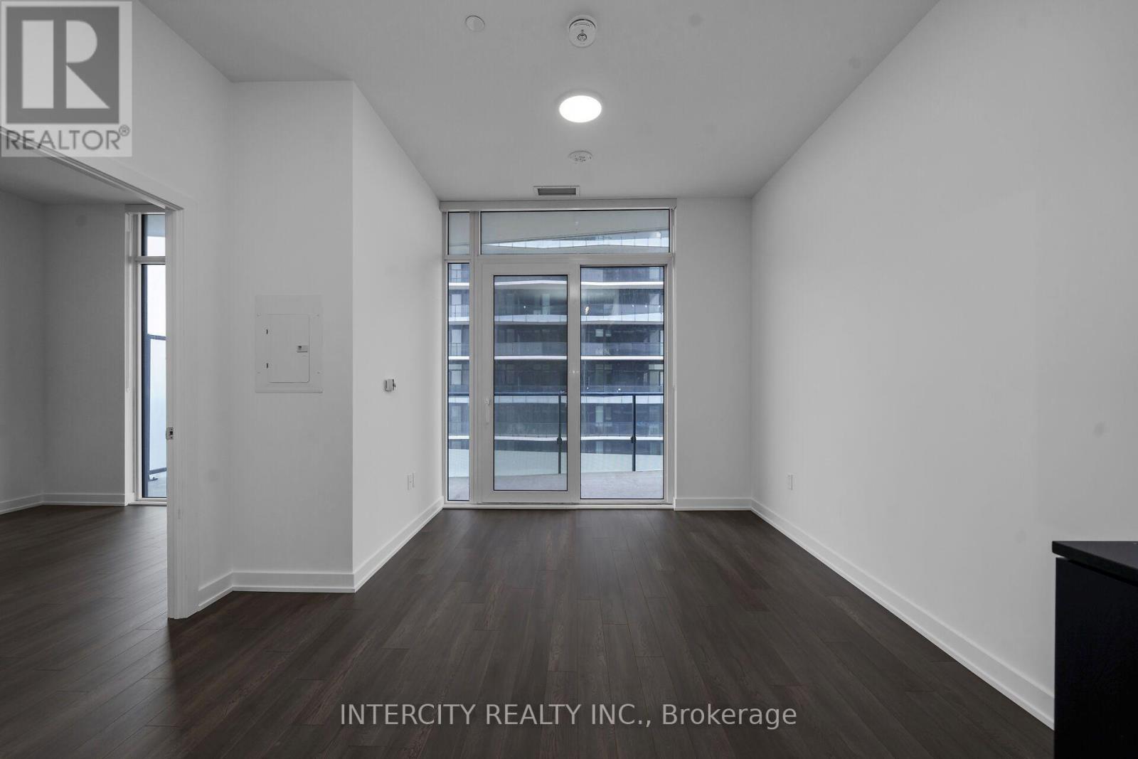 1813 - 15 Skyridge Drive E Property Photo 10