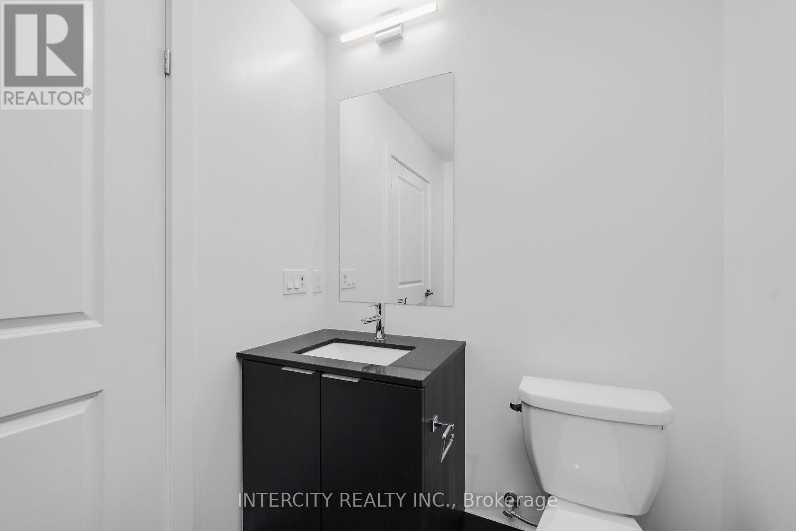 1813 - 15 Skyridge Drive E Property Photo 14