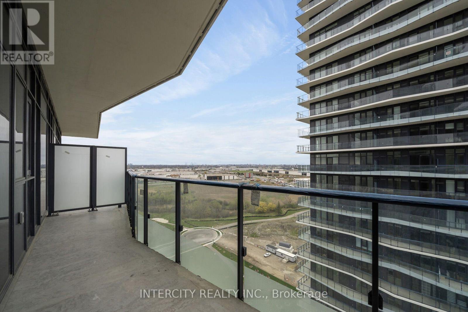 1813 - 15 Skyridge Drive E Property Photo 18