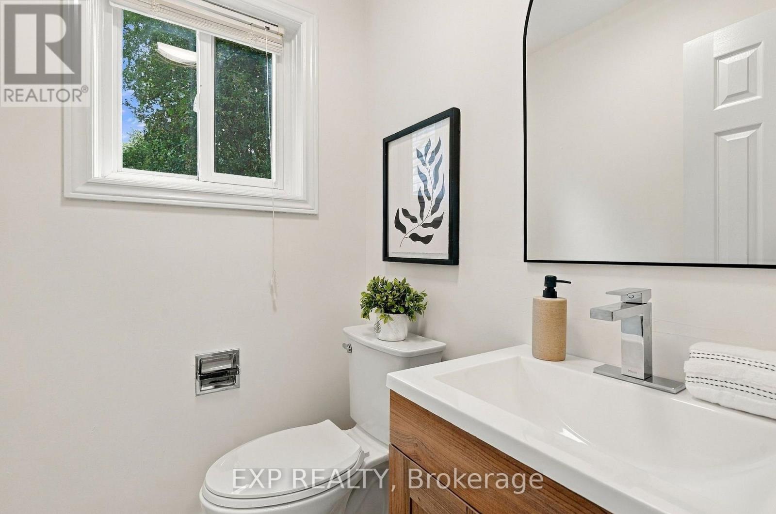 491 Tipperton Crescent Property Photo 15