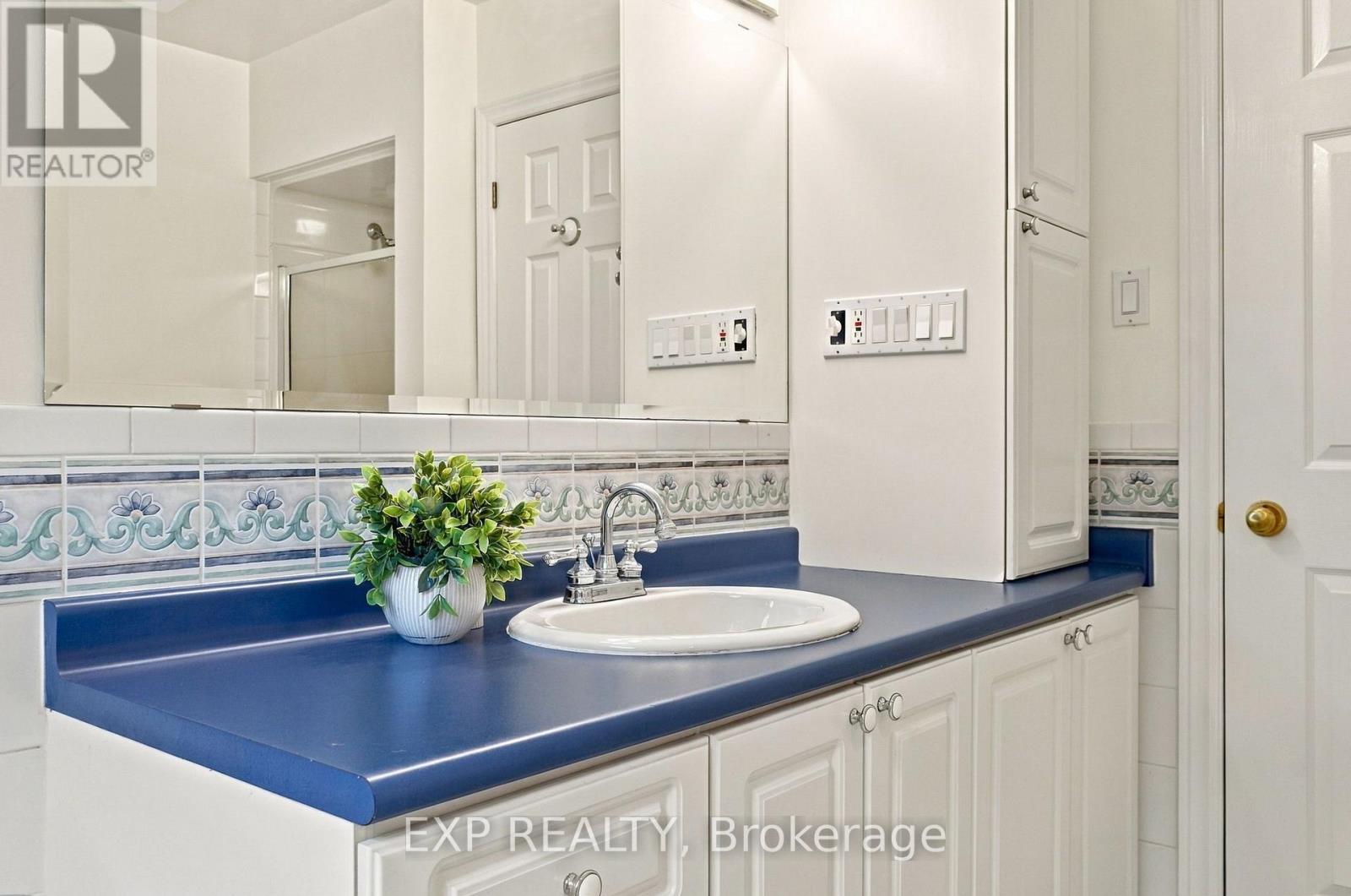 491 Tipperton Crescent Property Photo 34