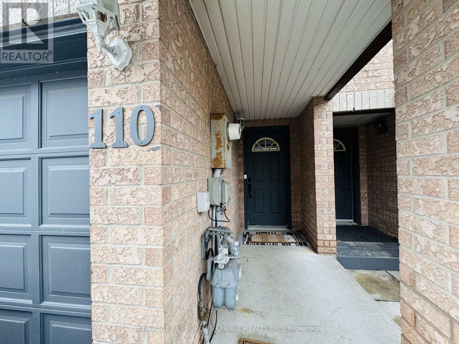 110 Spadina Road Property Photo 3