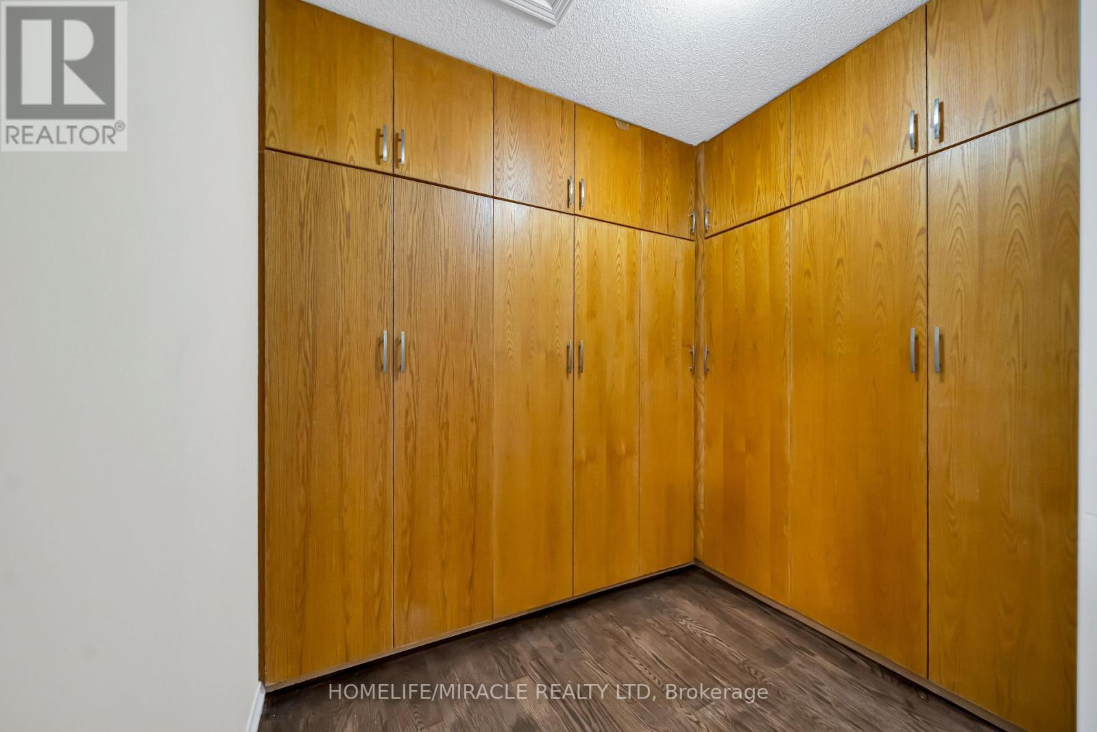 763 Pitcher Place Property Photo 39