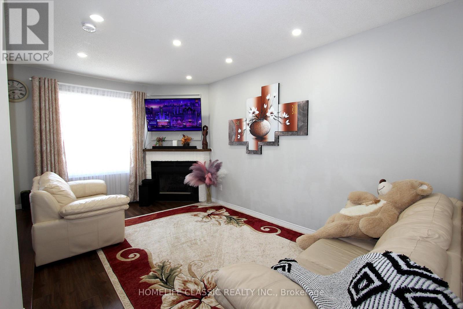51 - 4635 Regents Terrace Property Photo 16