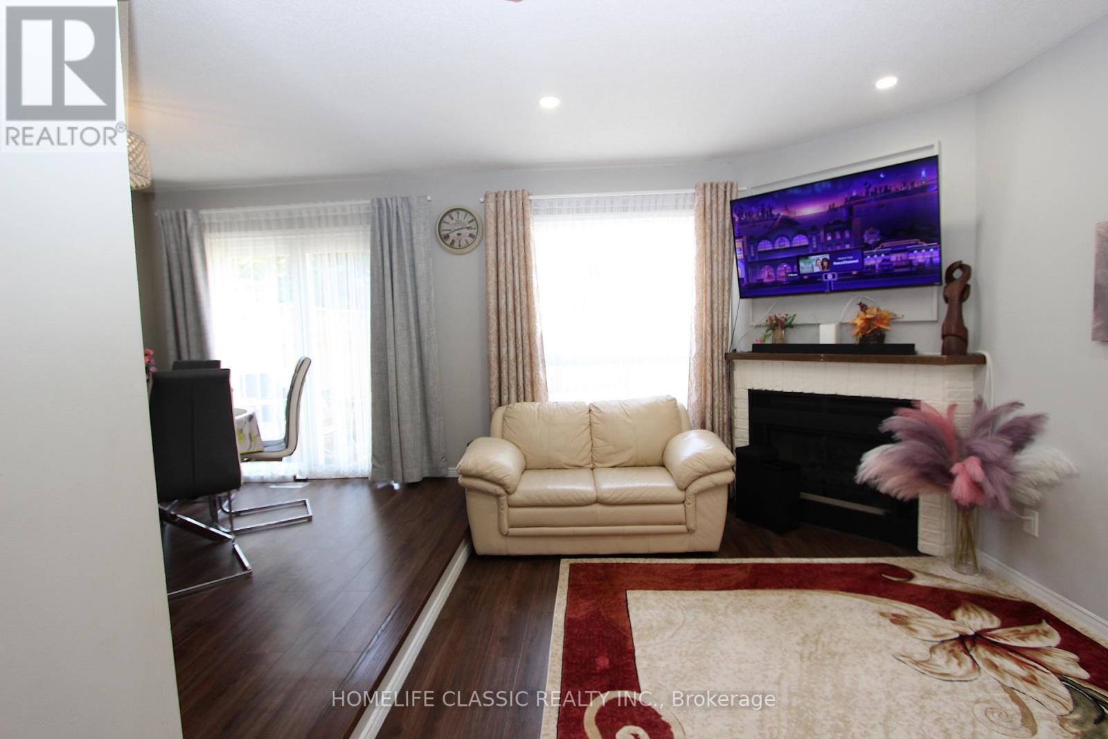 51 - 4635 Regents Terrace Property Photo 17