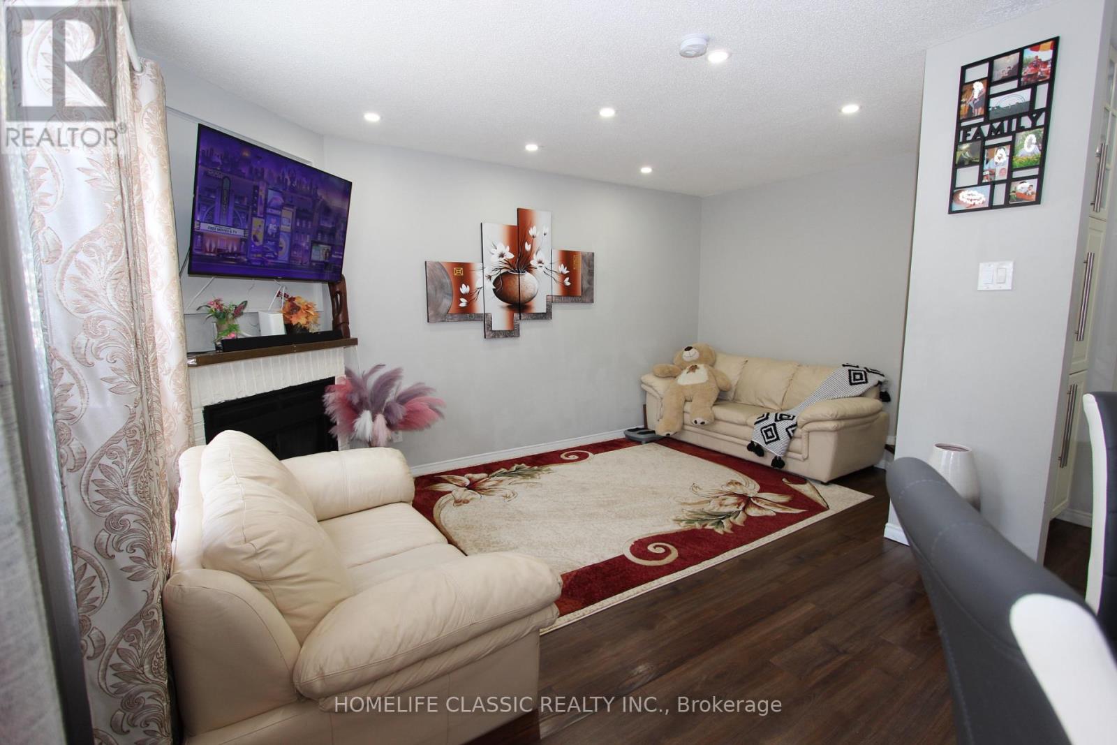 51 - 4635 Regents Terrace Property Photo 19