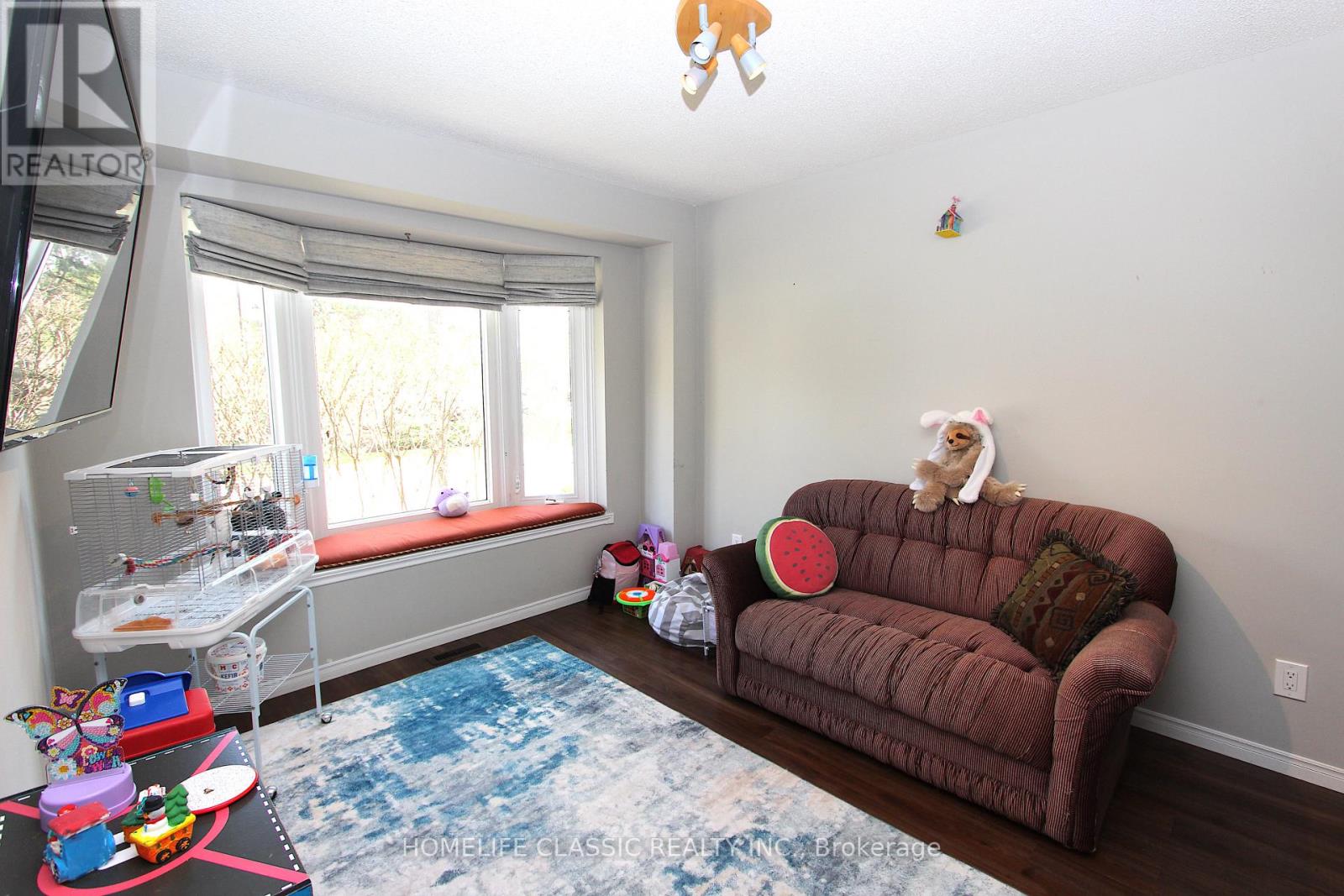 51 - 4635 Regents Terrace Property Photo 29
