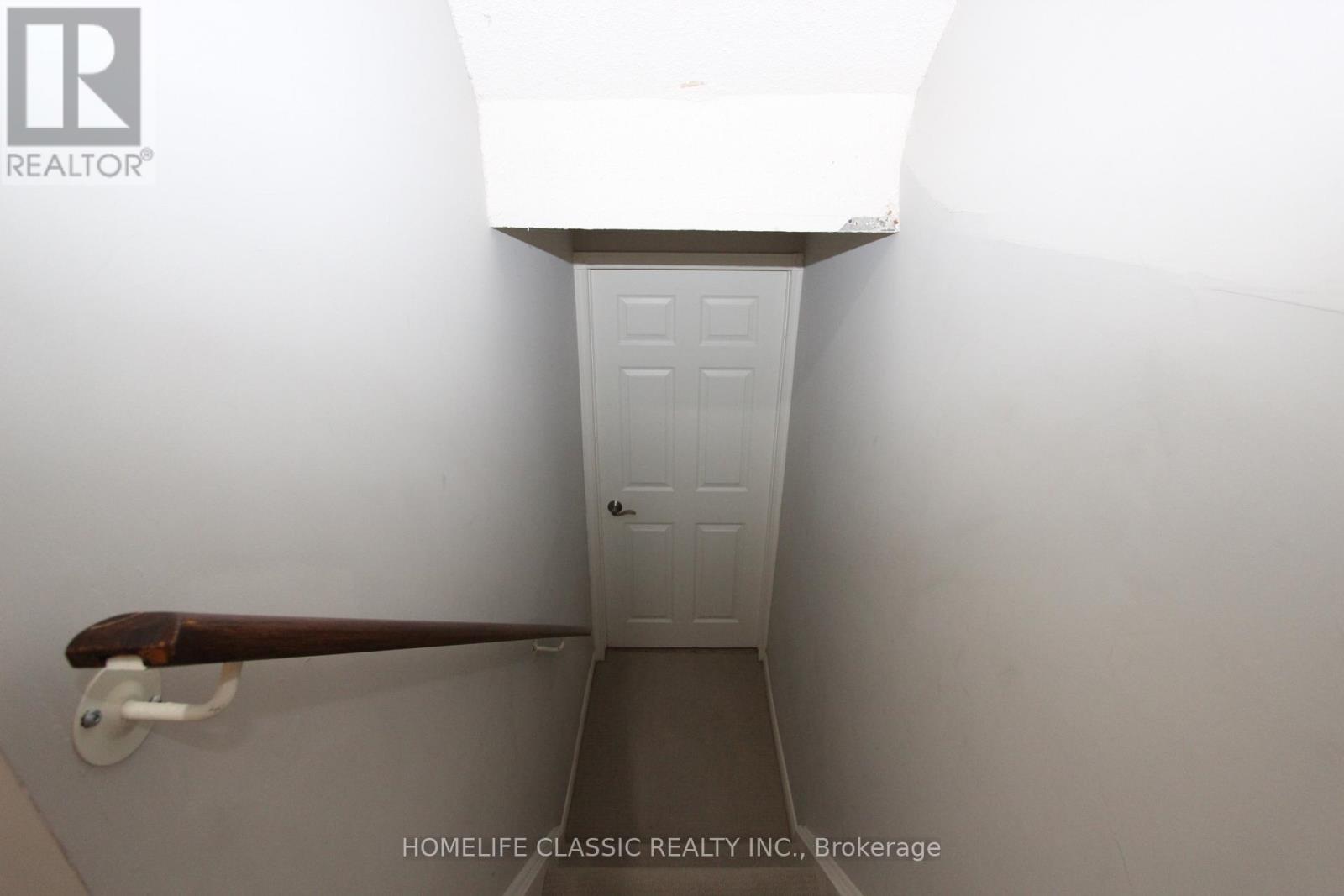 51 - 4635 Regents Terrace Property Photo 30
