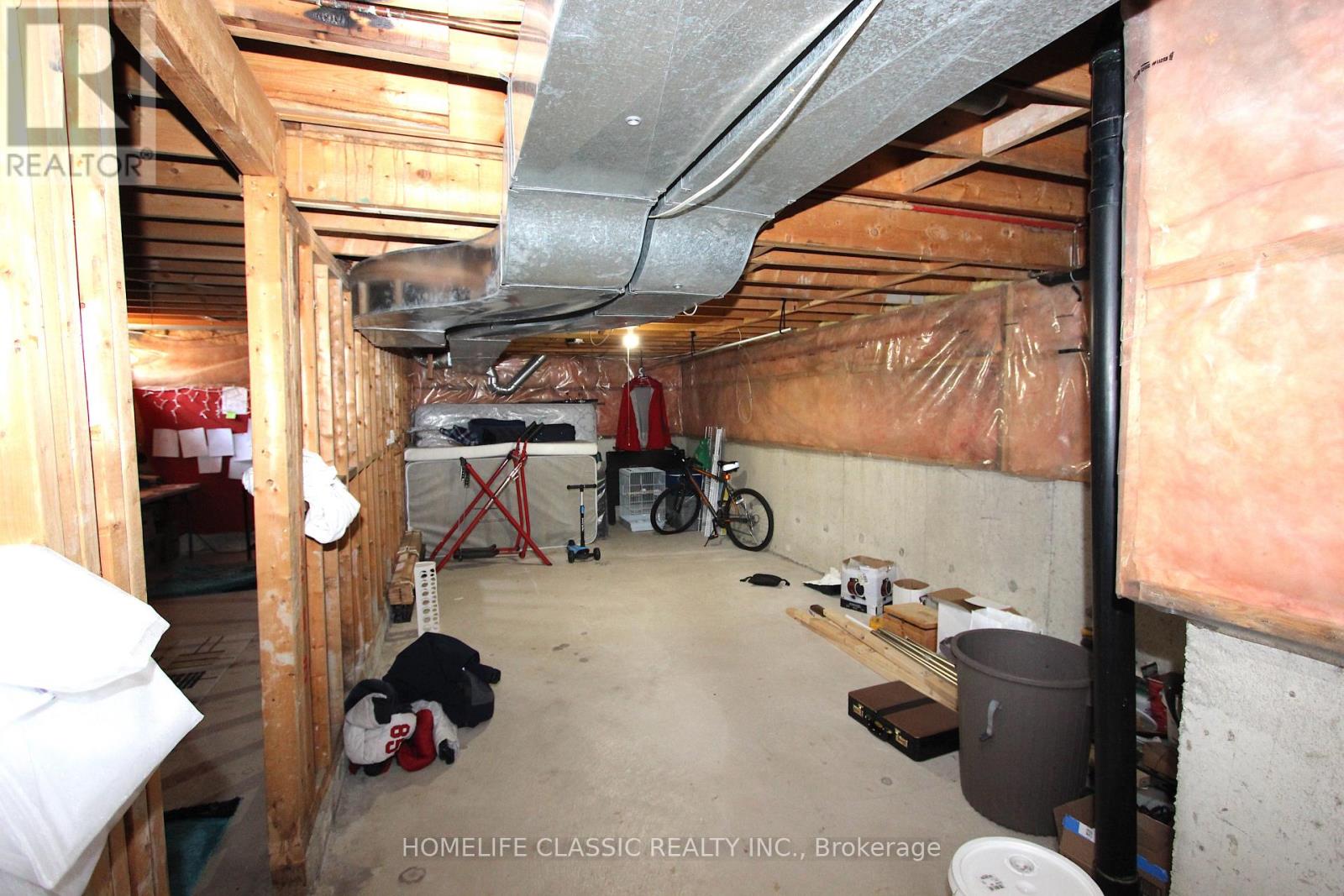 51 - 4635 Regents Terrace Property Photo 31