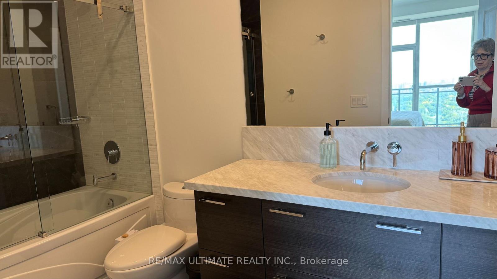 3901 - 33 Shore Breeze Drive Property Photo 16