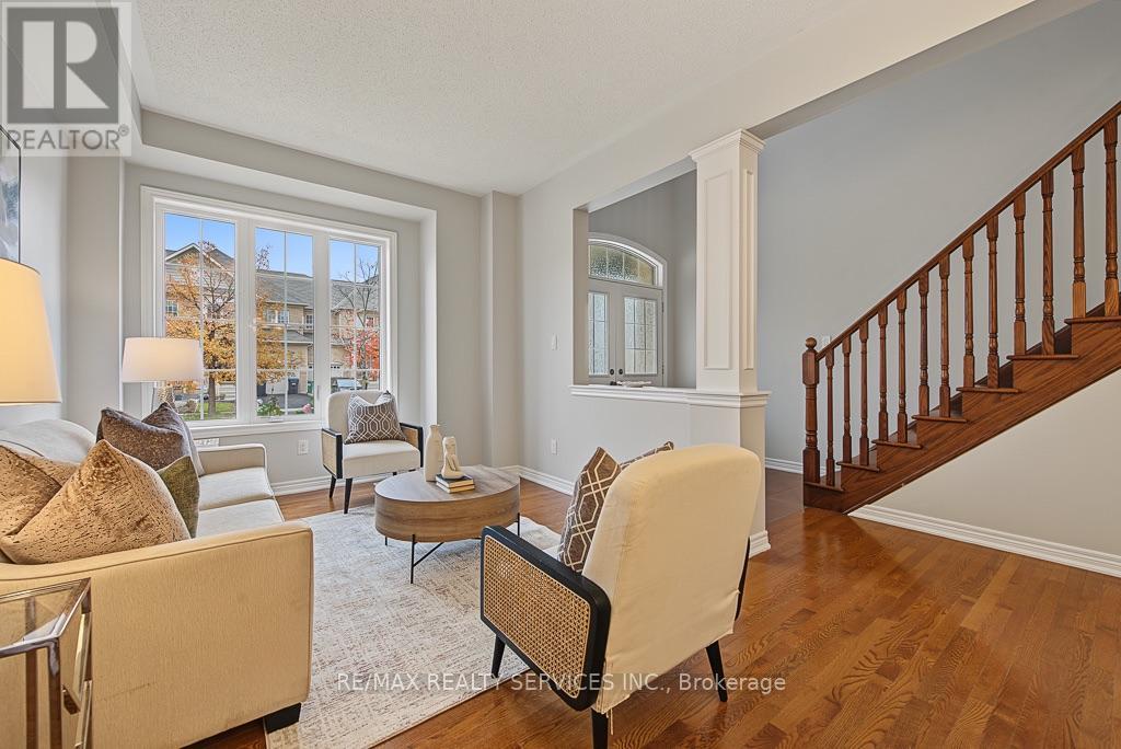 30 Naperton Drive Property Photo 9