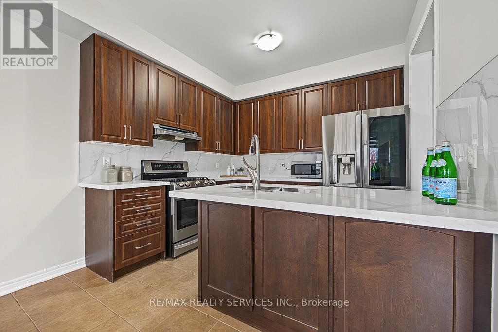 30 Naperton Drive Property Photo 22