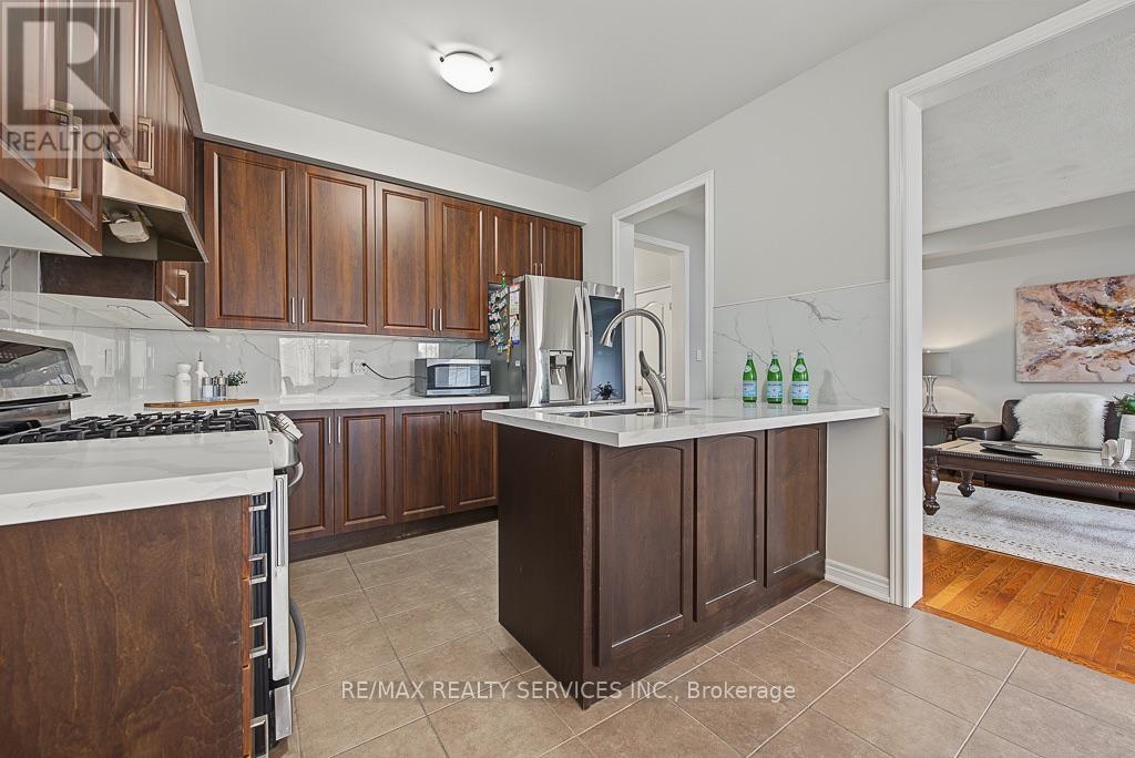 30 Naperton Drive Property Photo 23