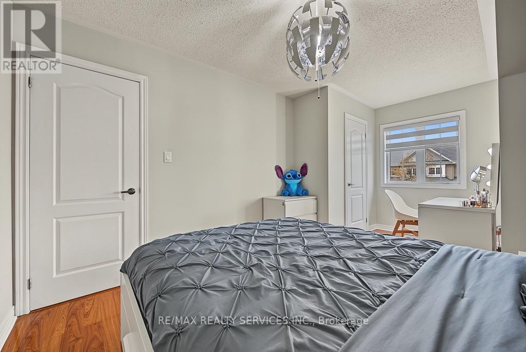 30 Naperton Drive Property Photo 31
