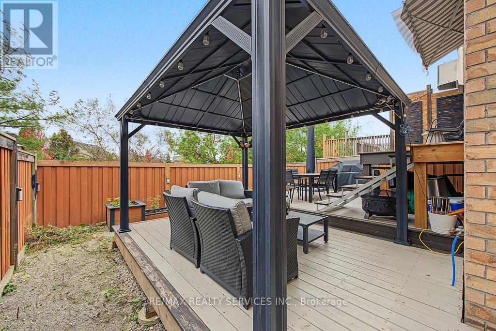 30 Naperton Drive Property Photo 46