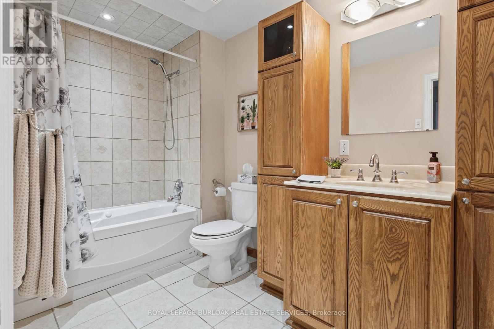 3974 Midhurst Lane Property Photo 18