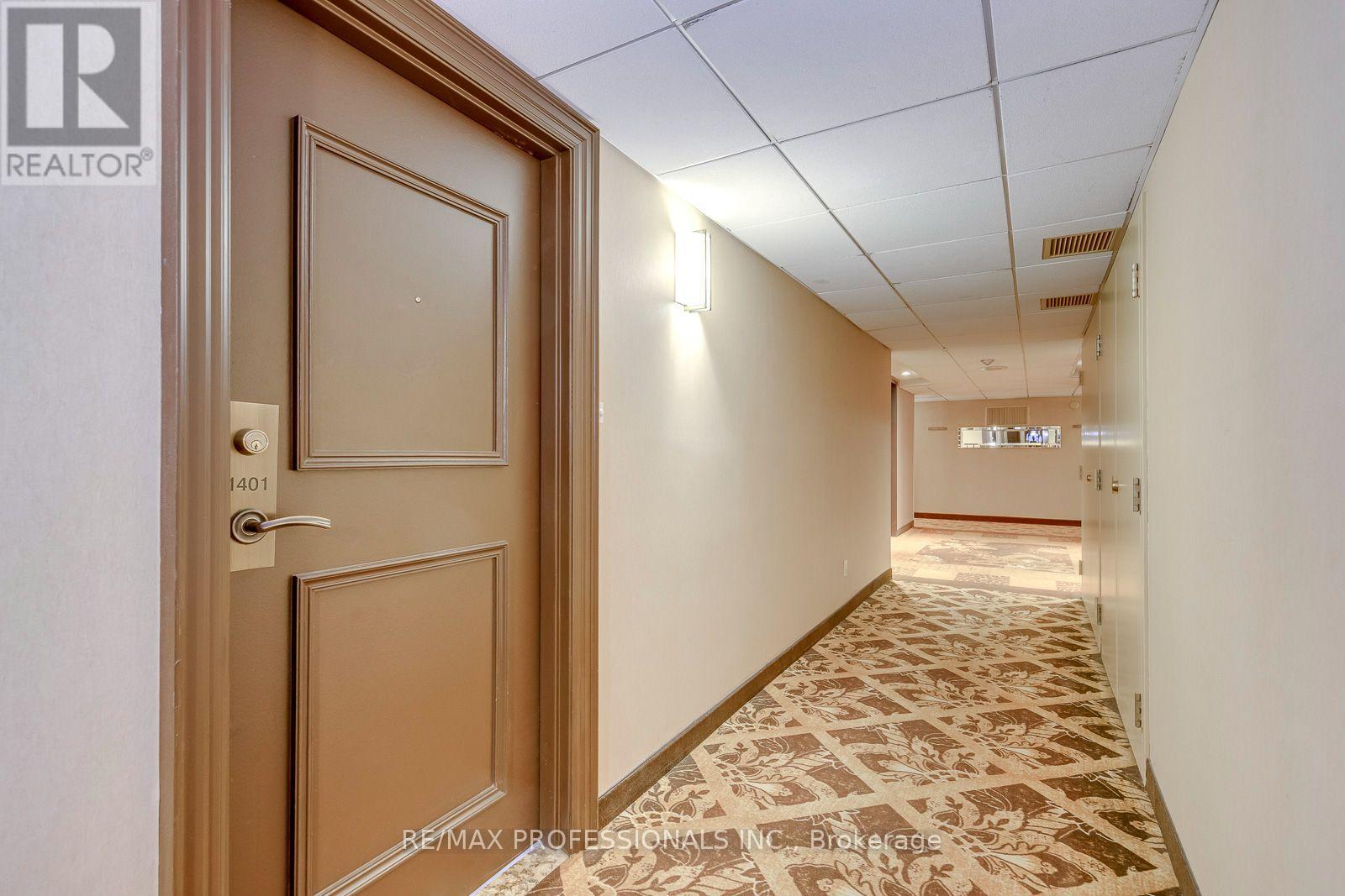 1401 - 1300 Bloor Street Property Photo 4