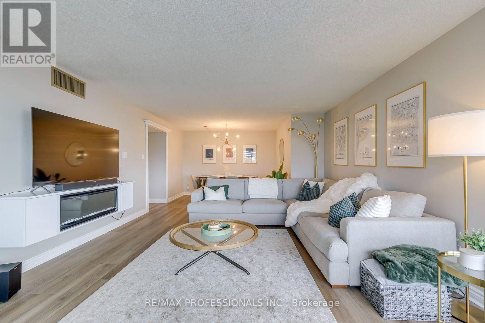 1401 - 1300 Bloor Street Property Photo 8
