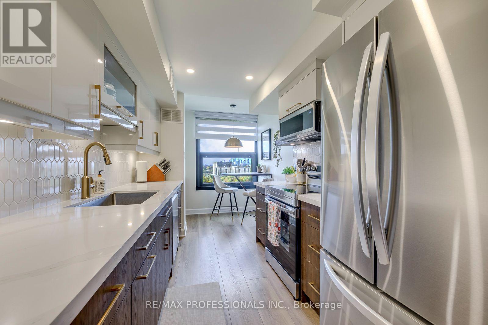 1401 - 1300 Bloor Street Property Photo 13