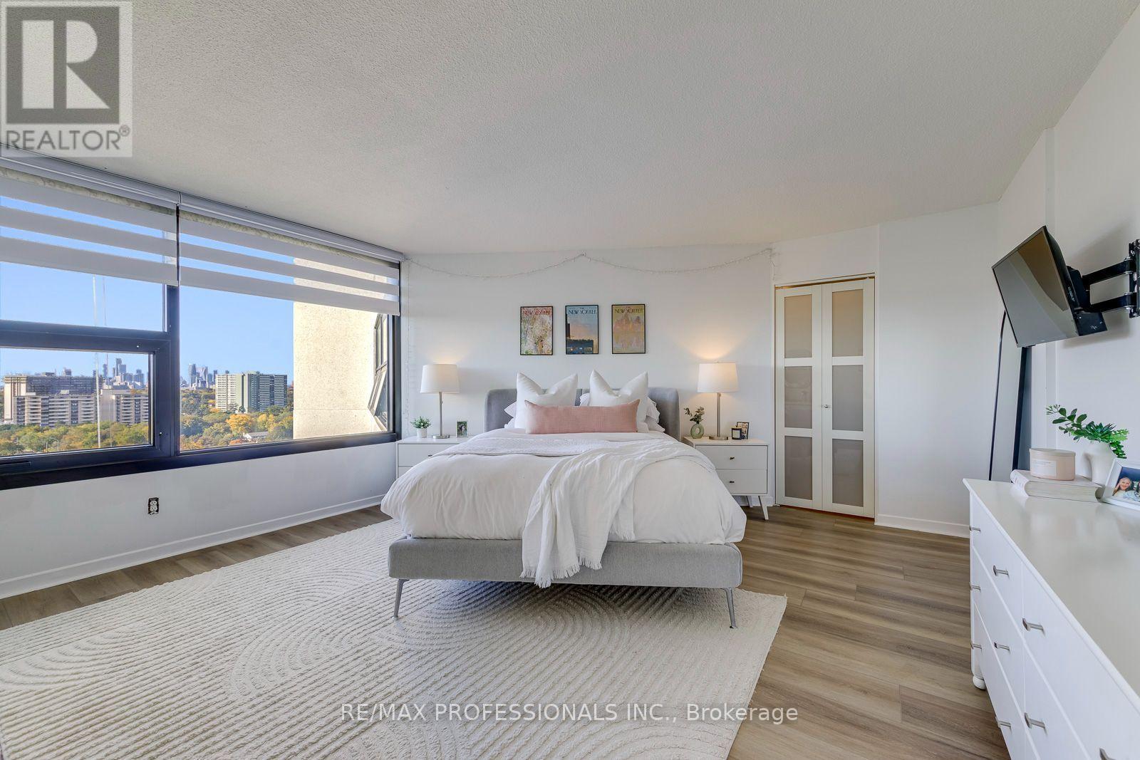 1401 - 1300 Bloor Street Property Photo 19