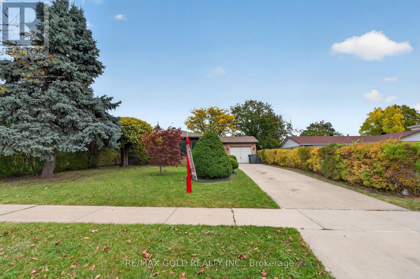722 Balmoral Drive Property Photo 3