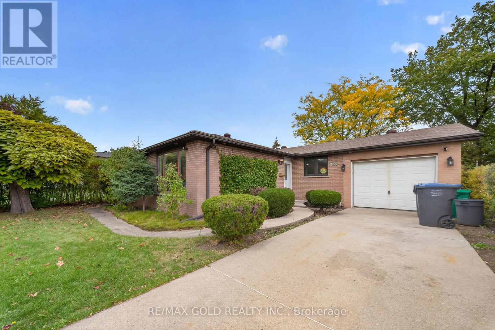722 Balmoral Drive Property Photo 4